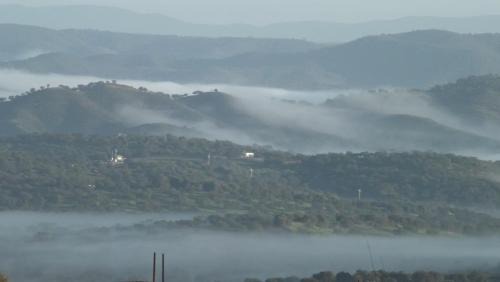 El Castillo de las Guardas Maison | Villa Saudade, casa entre encinas