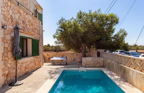 Cala Llombards Chalet De Ski | Villa Sa Llimonera by Slow Villas