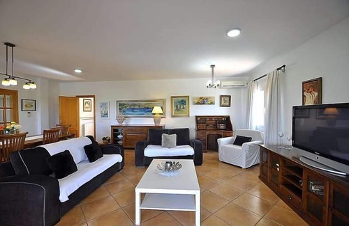 Sa Torre Villa | VILLA CUNILL. Maison avec 4 chambres à coucher à Sa Torre pour 8-10 personnes. Vues à la mer. Enfants bienvenus TV satellite -104914- - WiFi gratuit