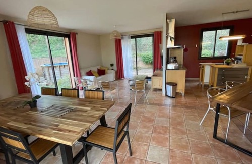 Liausson Villa | Villa Salagou vue sur le lac 3 chambres piscine 100m2