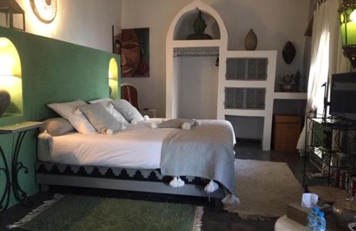 Ghazoua Lit Et Petit-Déjeuner | Villa Salvatore