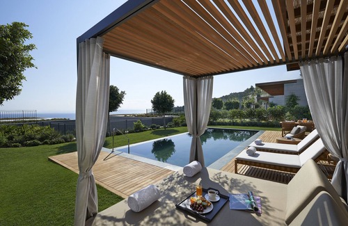 Malibu Villa | Villa Santi by LuxJB 🏆 Malibu Beachfront Mansion 🏆 Fully Staffed 🏆 18 Guests
