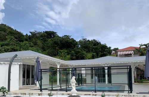 Gourbeyre Maison | Villa Saphir Equipée