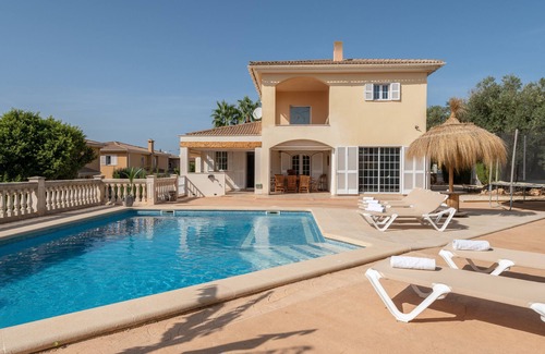 Pont d'Inca Villa | "Villa Sayana" avec vue sur les montagnes, piscine, jardin et Wi-Fi.
