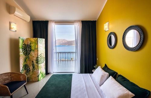 Krasici Maison | Villa sea view with sauna and pool