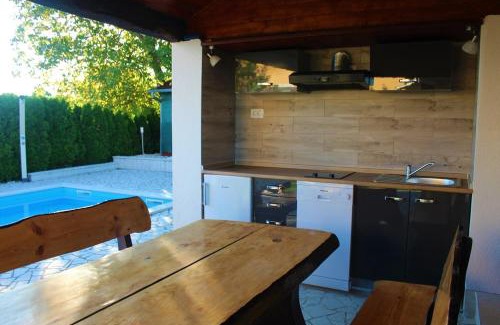 Lindar Maison | Villa Semy