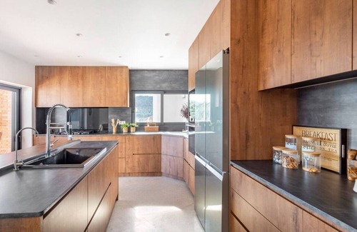 Gava Villa | Villa Sentiu