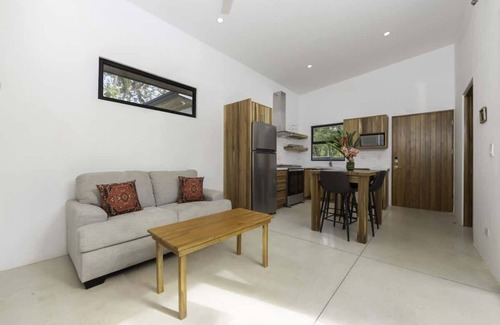 Para Maison | Villa Serenity 2 Bedroom 1 min walk to the beach