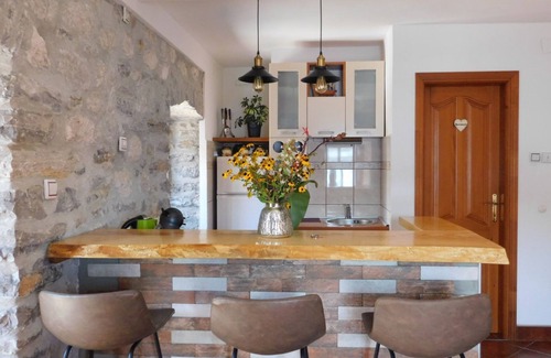 Lepetane Appartement | Villa Serventi, Apartment with Sea View Balcony