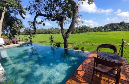 Kaduruduwa Maison | Villa Seven Faces-Luxury Escape,Stunning Views with Private pool for a Couple or family!