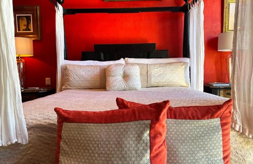 Romantic Zone Cabine | VILLA SEVILLA PUERTO VALLARTA