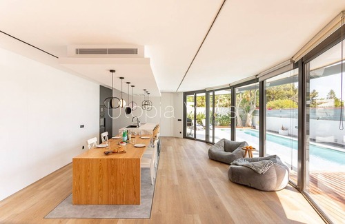 Vallpineda Villa | Superbe villa de 4 chambres avec piscine privée