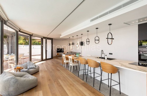 Vallpineda Villa | Superbe villa de 4 chambres avec piscine privée