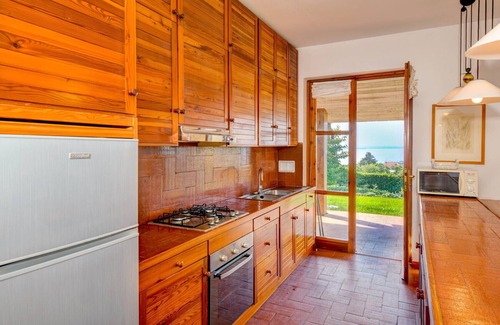 Manerba del Garda Villa | Villa Silva, with amazing lake view