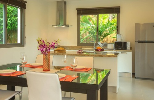 Nai Harn Villa | Villa Sipura Tropiclook