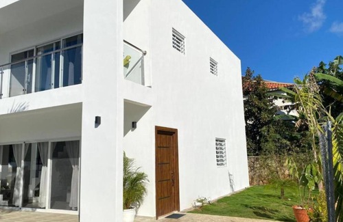 El Centro Maison | Villa Smiley, Your Beach House in Samana