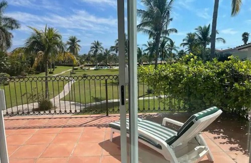 Tepic Maison | Villa Sofia - Une retraite paisible océan avant!