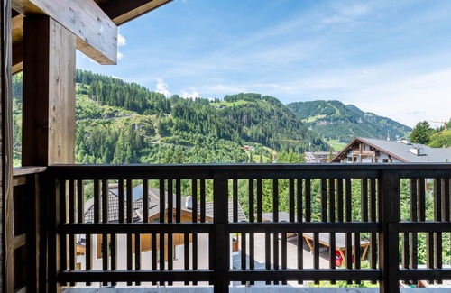 Selva di Val Gardena Appartement | Villa Sofia Appartement 'A' avec vue sur les montagnes, balcon et Wi-Fi