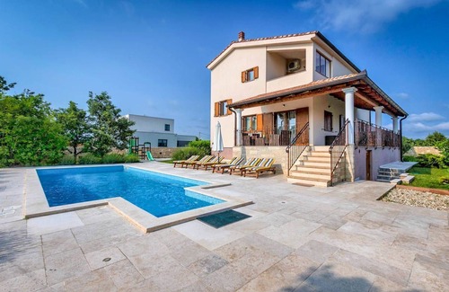 Stokovci Villa | Villa Soko - Quatre Chambres Villa, Couchages 10