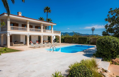 Marratxi Villa | Villa 'Spectacular In Mallorca' avec vue sur les montagnes, Wi-Fi et climatisation