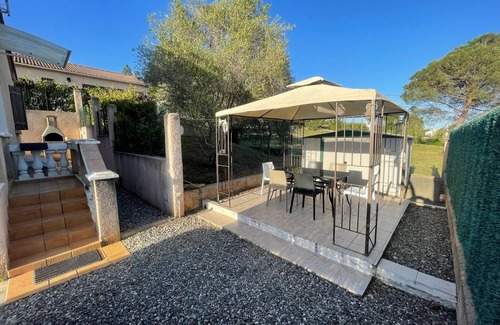 Aleria Villa | Villa SPIAGGIA 5 personnes, piscine partagée entre mer et montagne.