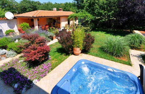 Kapelica Chalet De Ski | Villa Stefani