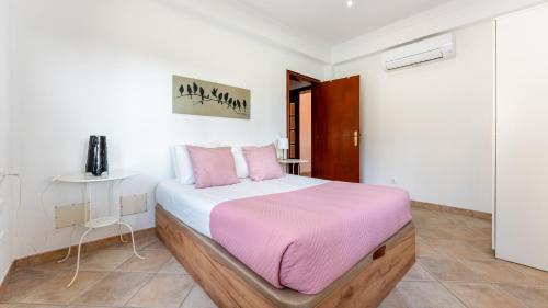 Silves Maison | Villa Sundays With Pool by LovelyStay