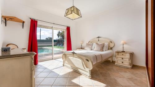 Silves Maison | Villa Sundays With Pool by LovelyStay