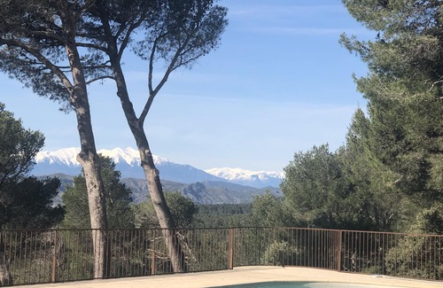 Espira de l'Agly Villa | Villa tournée vers la nature au milieu des cigales et des pins