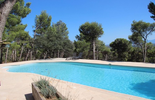 Espira de l'Agly Villa | Villa tournée vers la nature au milieu des cigales et des pins