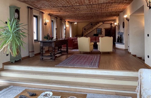 Calamandrana Villa | VILLA Tenuta Baravalle