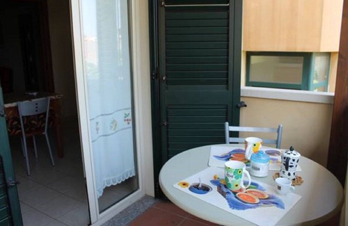 Catona Villa | Villa Terry, Appartement "Tournesol"