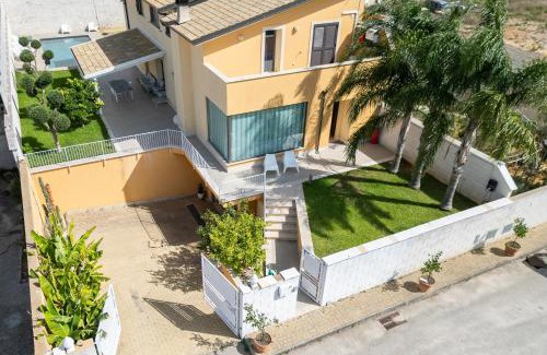 Alcamo Historic Center Villa | Villa Uluvud with Pool Gym Sauna