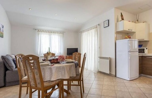 Grandici Villa | Villa en pierre Mirela