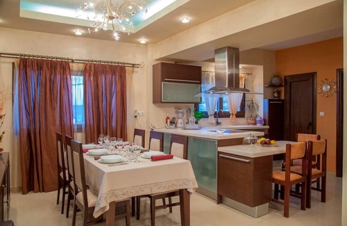 Kissamos Villa | Villa Veghera - Villa de vacances avec piscine à seulement 2 km de la plage de sable!