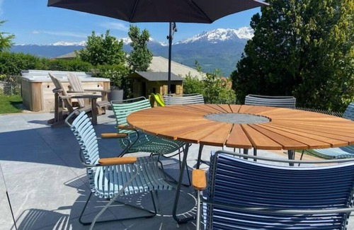 Biviers Villa | Villa, vue exceptionnelle avec jaccuzi et sauna