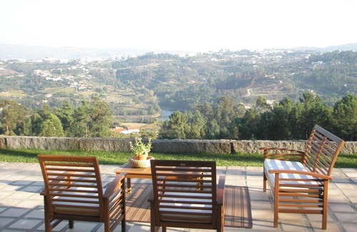 Beijos Villa | Villa avec piscine privée (avec 23700 m2 d'espaces verts) à 40Km de PORTO