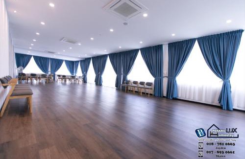 Bayan Lepas Maison | Villa w/PrivatePool Golf View Snooker BBQ 10BR