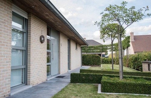 Poelkapelle Villa | "villa Westhoek", Spacious & Stylish 4 Bedroom Villa for 8 People Near Ypres