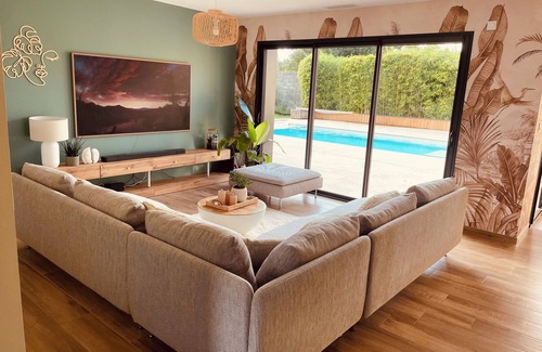 Cadillac-en-Fronsadais Villa | Villa avec piscine entre Bordeaux et Saint Emilion, au coeur des vignes