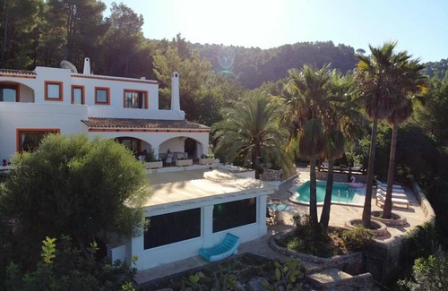 Sant Joan de Labritja Villa | Villa avec vue spectaculaire sur les collines de Sant Joan