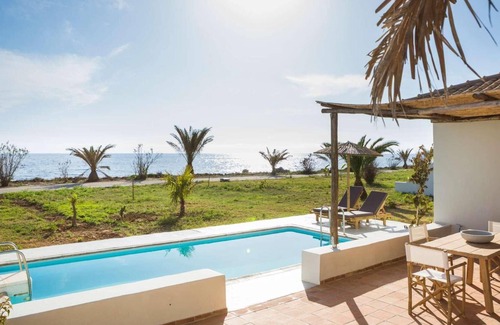 Kounopetra Villa | Villa with a Zen like vibe