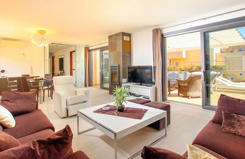 Cala San Vicente Maison | Villa with detached house, air conditioning, wifi, garden, private swimming pool