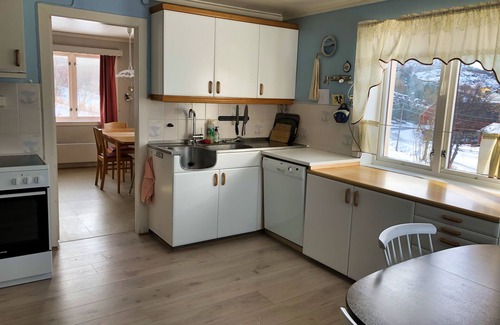 Bjarkoy Municipality Maison | Villa with fantastic view located in Skrolsvik Harbor