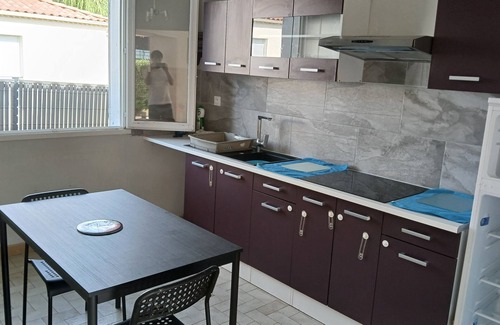 Allegre Les Fumades Maison | Villa with private pool