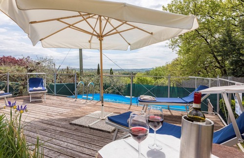Sovicille Villa | Villa privée avec jardin et piscine près de Sienne.