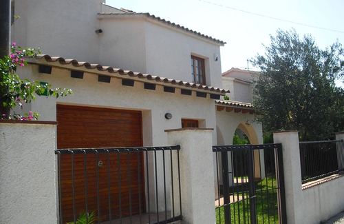 Roda de Bara Chalet De Ski | Villa avec jardin à Costa Daurada