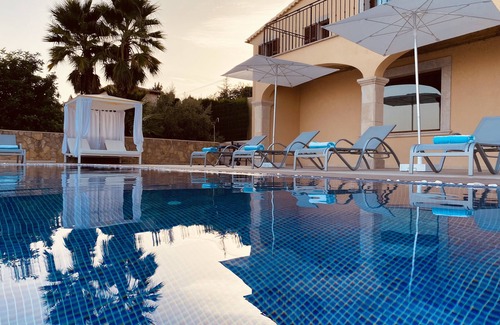 Sa Coma Villa | Villa avec piscine et vue dans un quartier très calme.