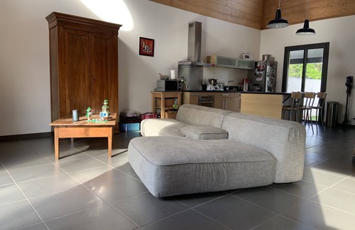 Horte Neuve Maison | Villa avec piscine, proche des plages et du centre-ville.