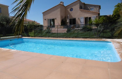 Saint-Hippolyte Villa | Villa avec piscine proche mer - 8 personnes